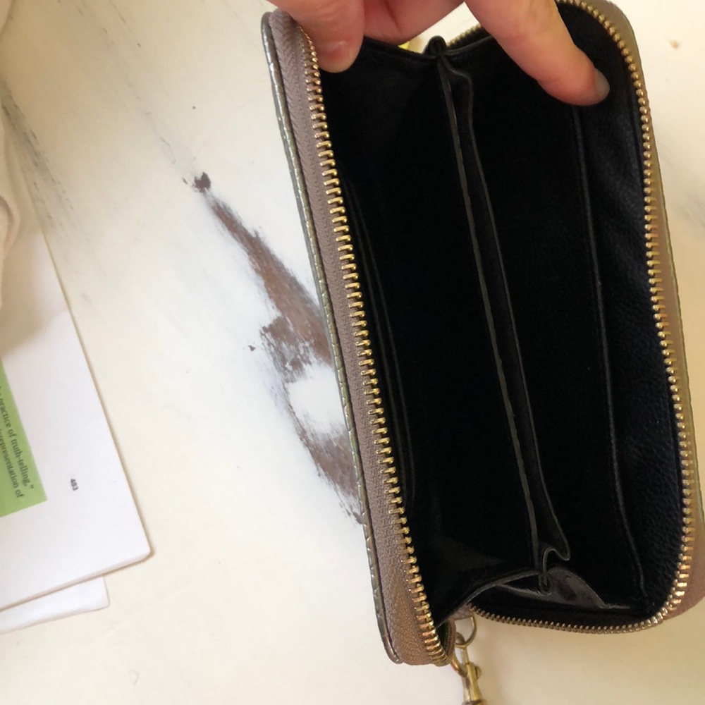 Wallet - Picture 3 of 3